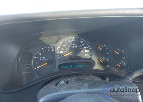 2003 Chevrolet Suburban 1500 Ls z USA, uszkodzony, nr VIN 3GNEC16Z03G161450